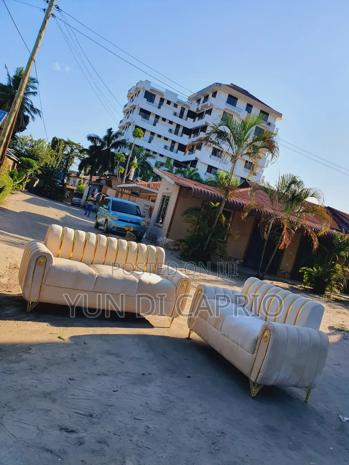 Sofa Set Classic Sana Mpya