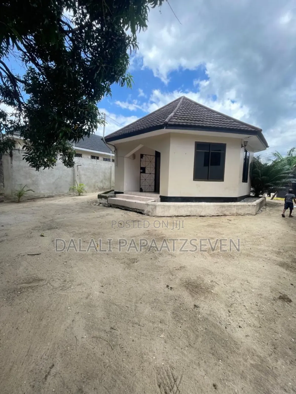 1bdrm Apartment in Dalalipapaatzseven, Kinondoni for rent