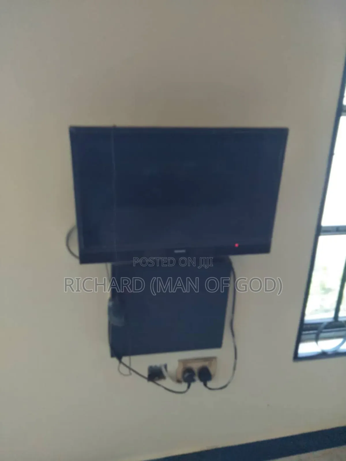 Furnished 4bdrm Bungalow in Central Business Area for rent