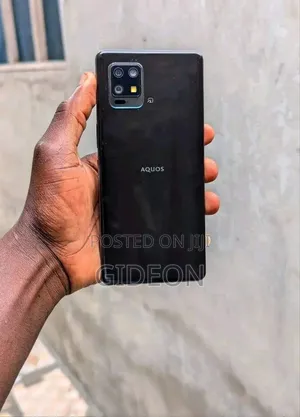 Sharp Aquos zero6 128 GB Black