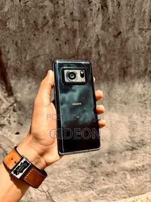 Sharp Aquos R6 128 GB Black