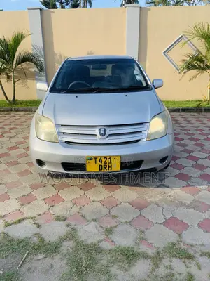 Toyota IST 2004 Gray