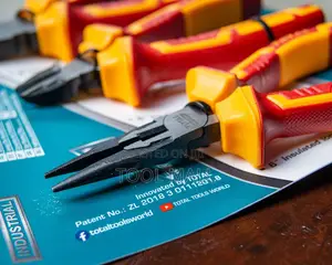 Total Pliers Set Insulated TCSPAR081