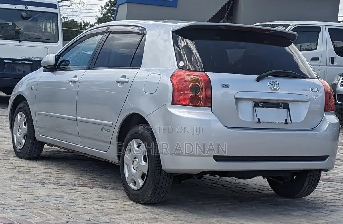 Toyota Corolla RunX 1.5 X FWD 2005 Silver