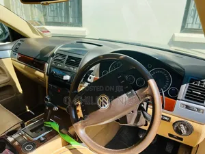 Volkswagen Touareg 2005 Black