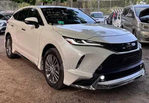 Toyota Harrier 2022 Pearl