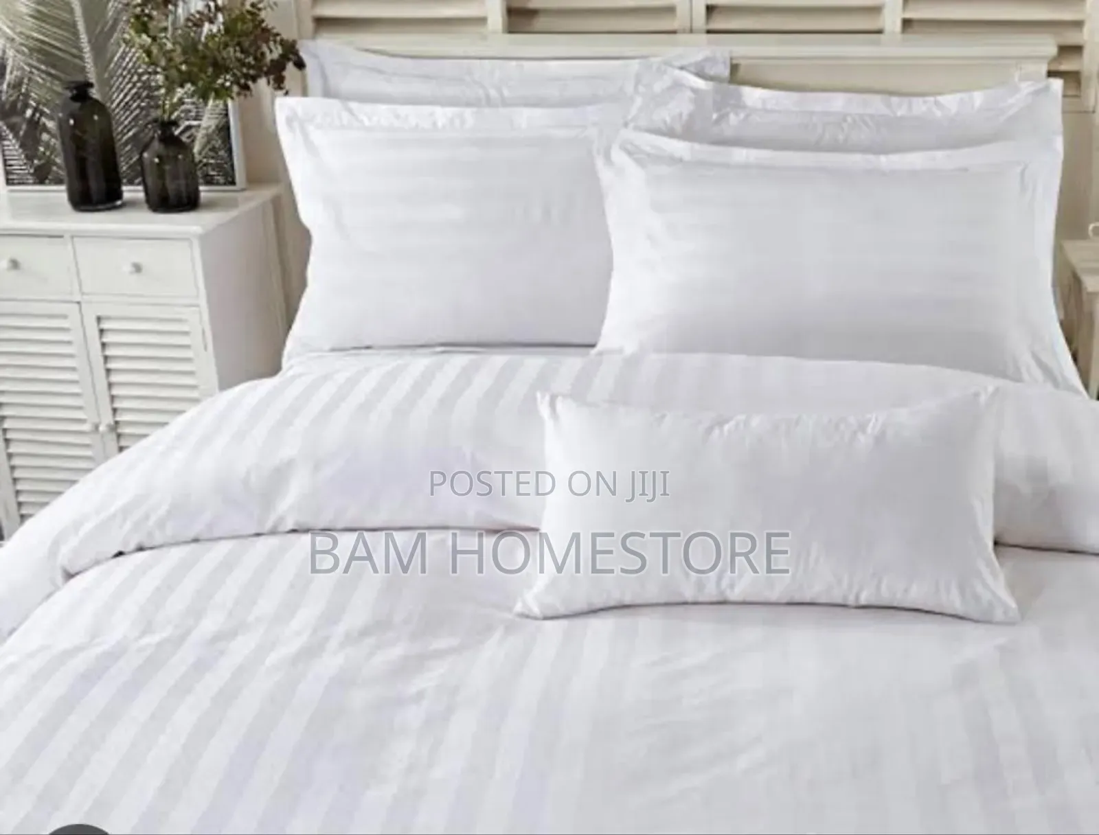 White Bedset ( Duvet1shuka 1foronya 2)