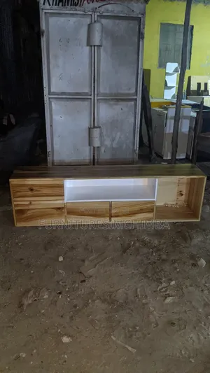 Tvshoecase