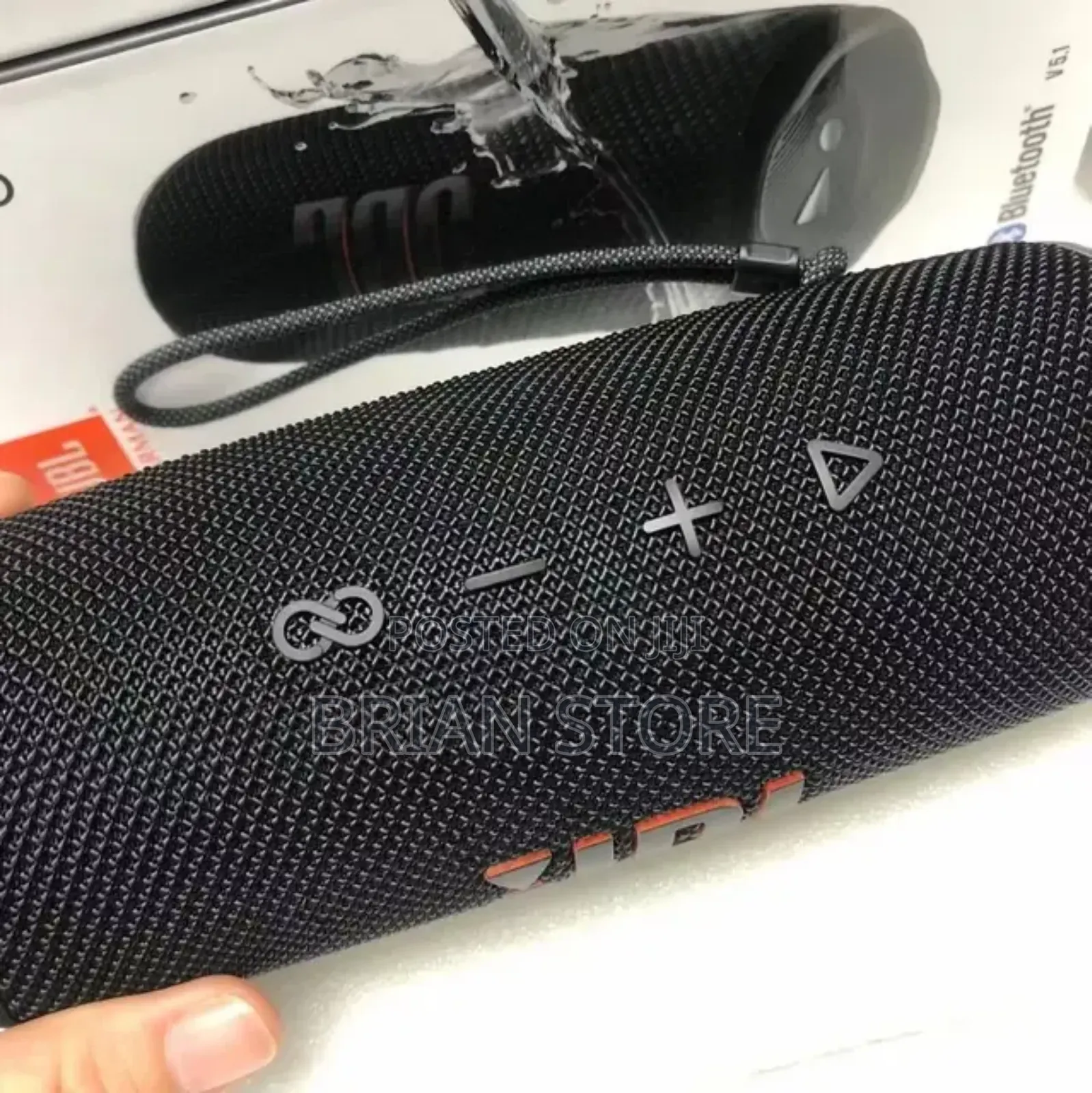 Black JBL Flip 6