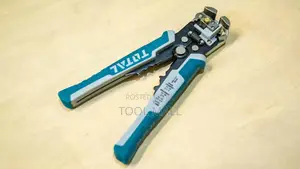 Total Wire Stripper THT15246
