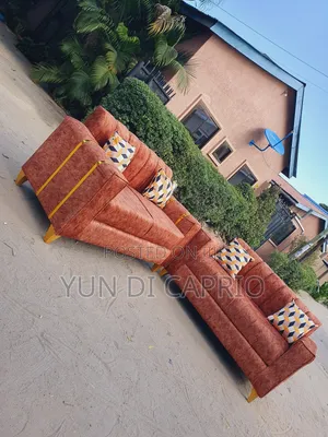 Sofa Set Classic Sana Mpya