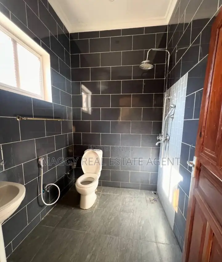 3bdrm House in Mbweni Apc for rent