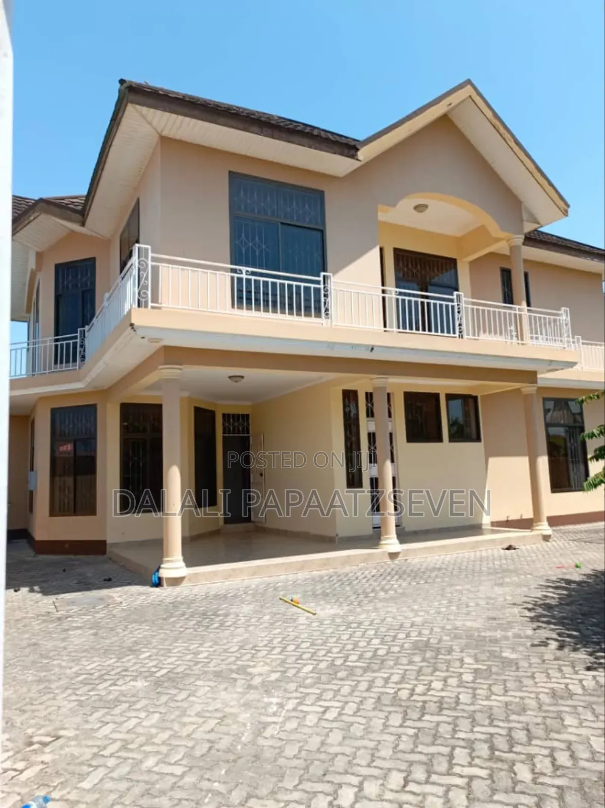 5bdrm House in Dalalipapaatzseven, Bunju for rent