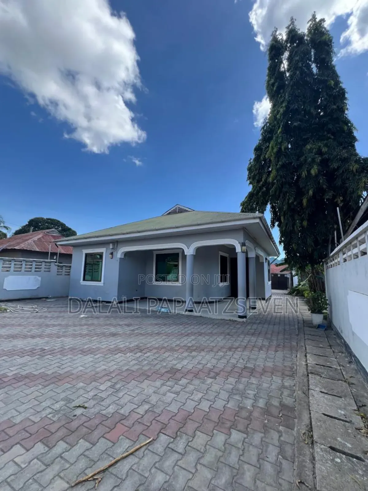 3bdrm House in Dalalipapaatzseven, Kinondoni for rent