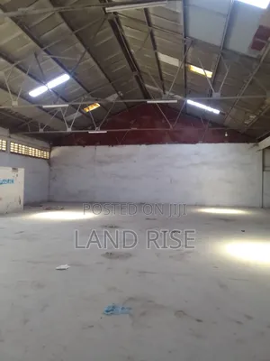 Warehouse for Rent in Tazara SQM 650