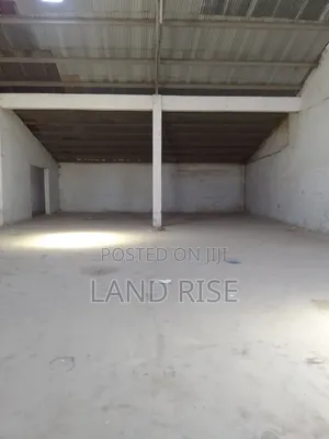 Warehouse for Rent in Tazara SQM 650