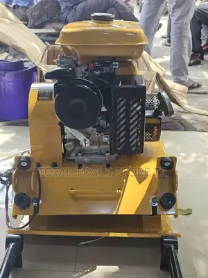 Robin Plate Compactor C-90
