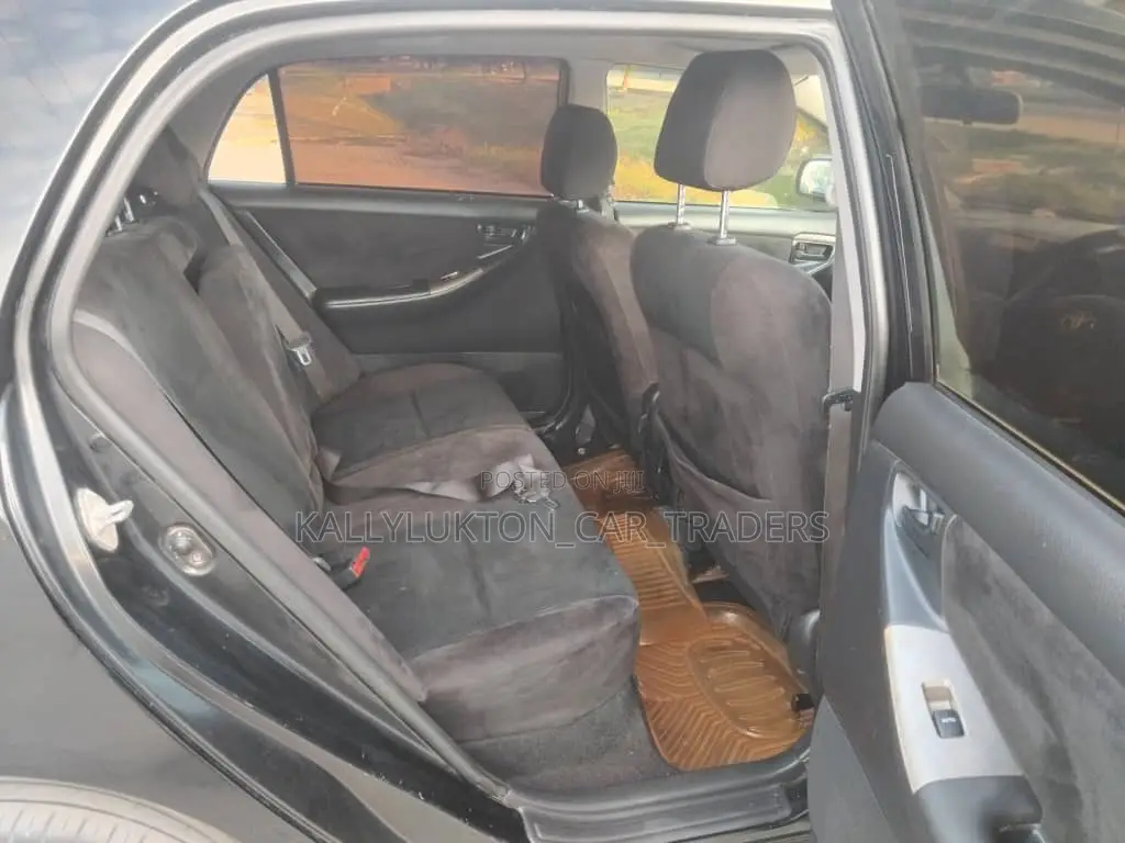 Toyota Corolla RunX 2005 Black
