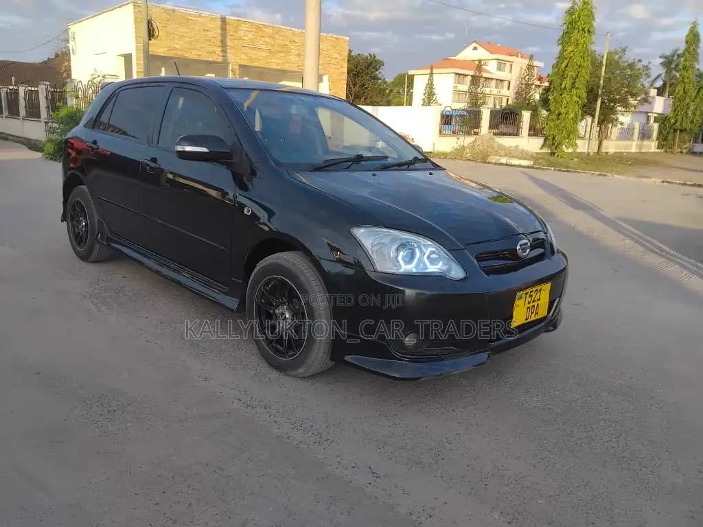 Toyota Corolla RunX 2005 Black