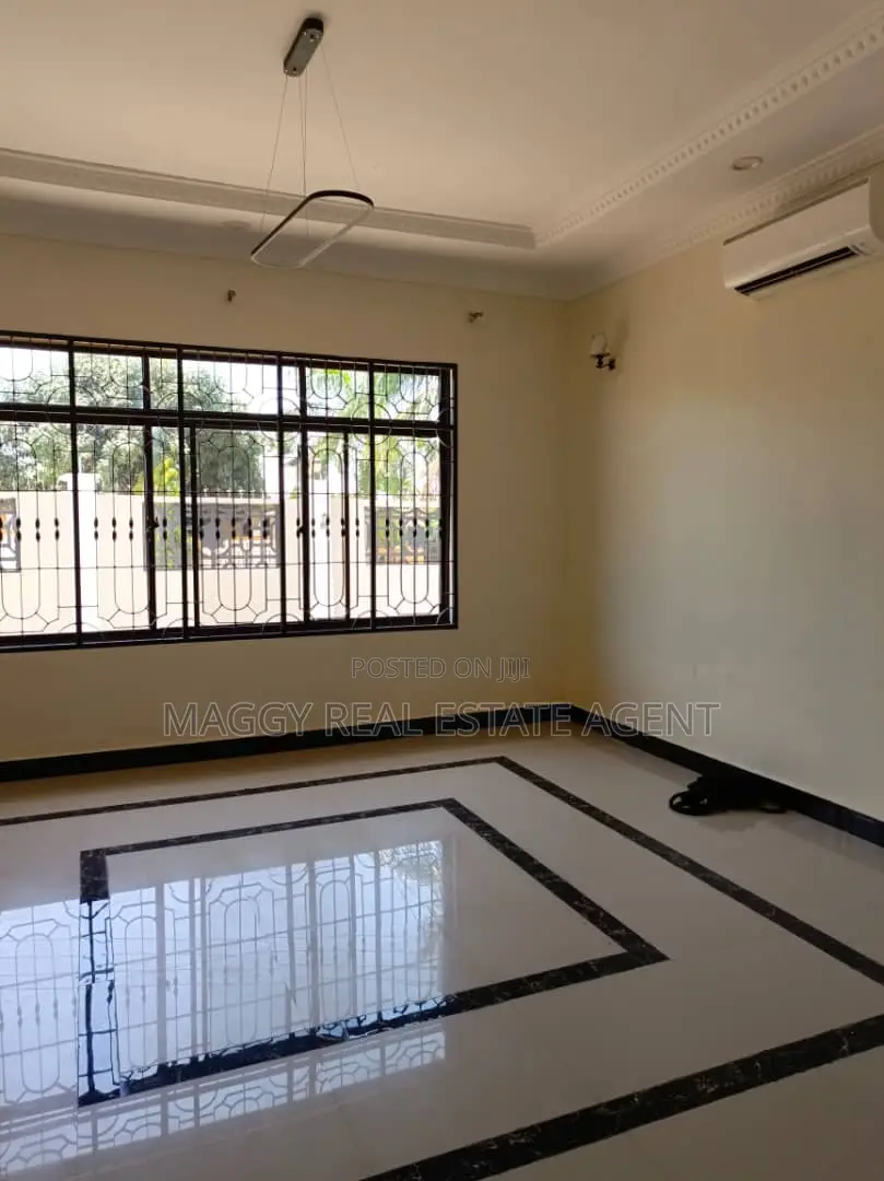 4bdrm House in Bunju Beach for rent
