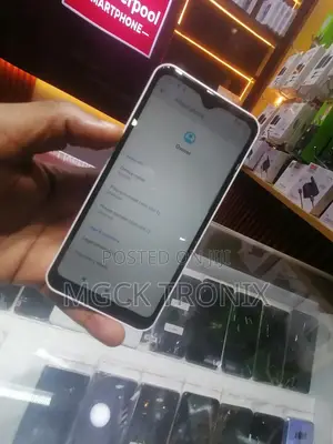 Kyocera Android One S8 64 GB White