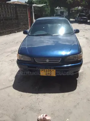 Toyota Corolla 2000 Blue