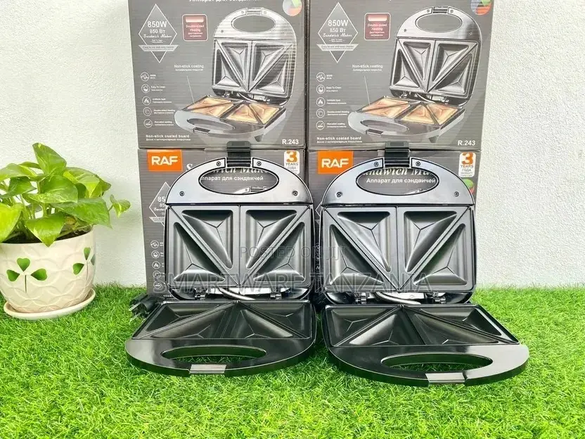 Waffle Maker, Small Waffle Iron Filled Non-stick Pan