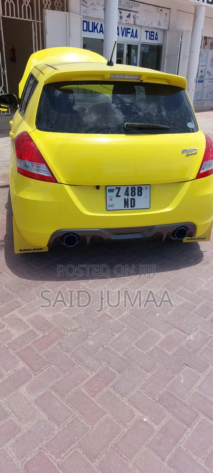 Suzuki Swift 2014 Yellow