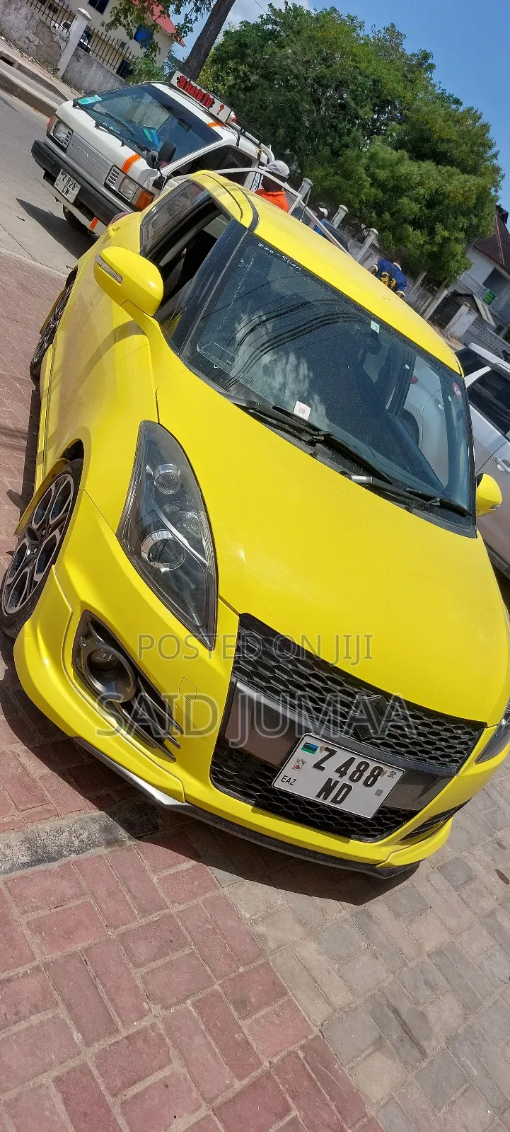 Suzuki Swift 2014 Yellow