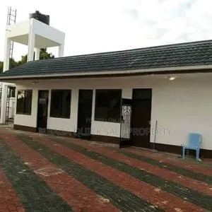 5bdrm House in Ununio Beach, Bunju for rent