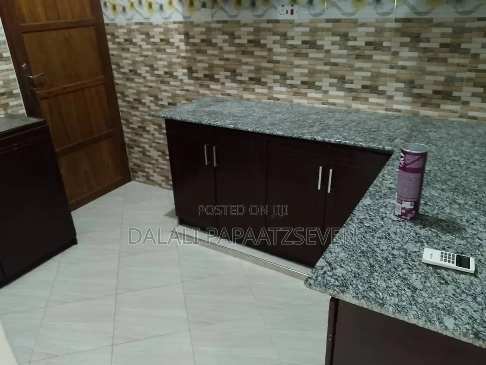 3bdrm Apartment in Dalalipapaatzseven, Bunju for rent