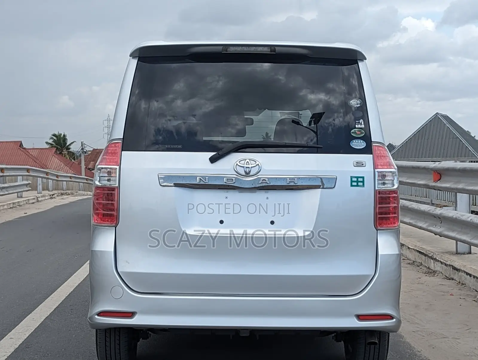 Toyota Noah 2007 Silver
