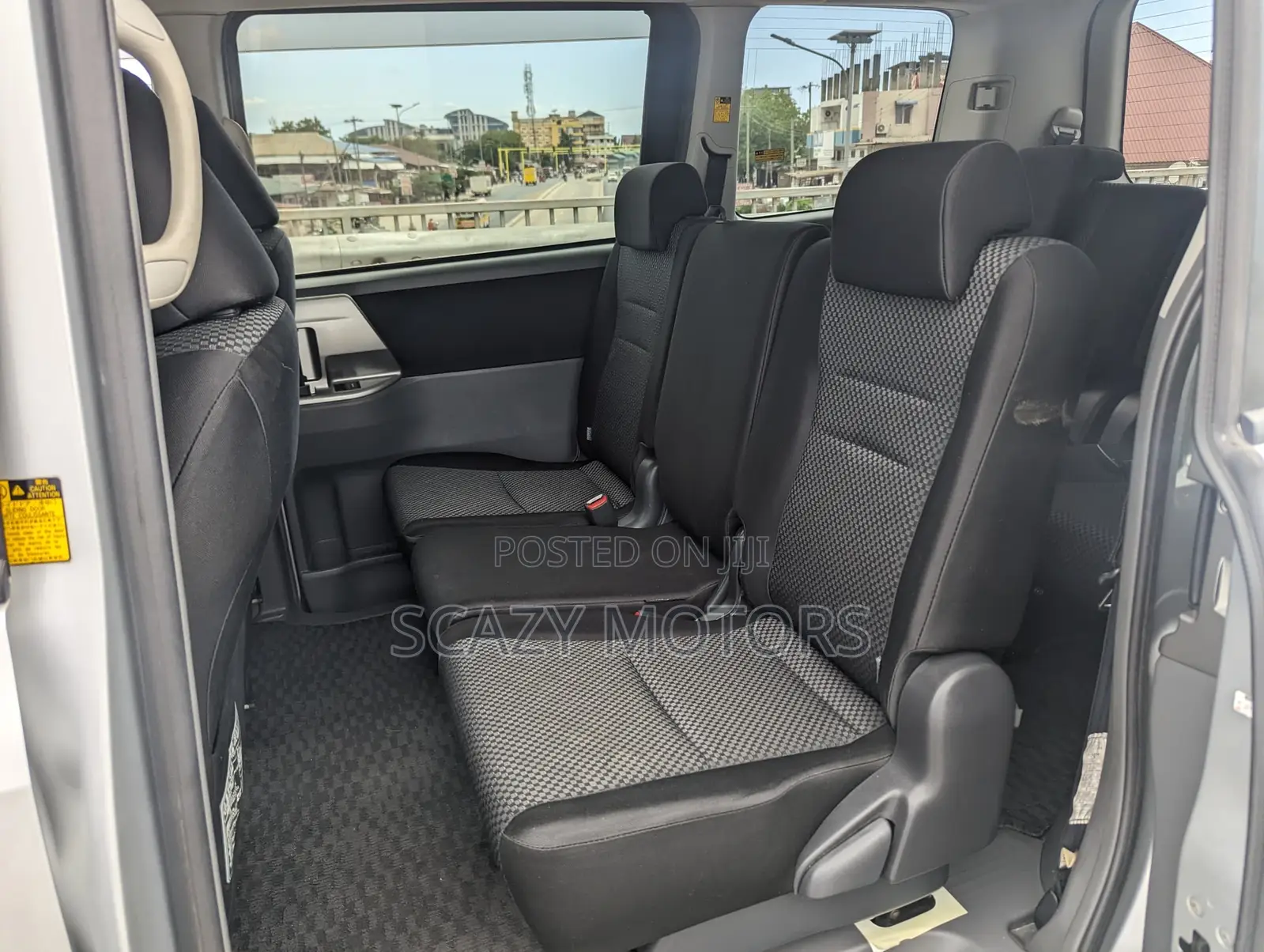 Toyota Noah 2007 Silver