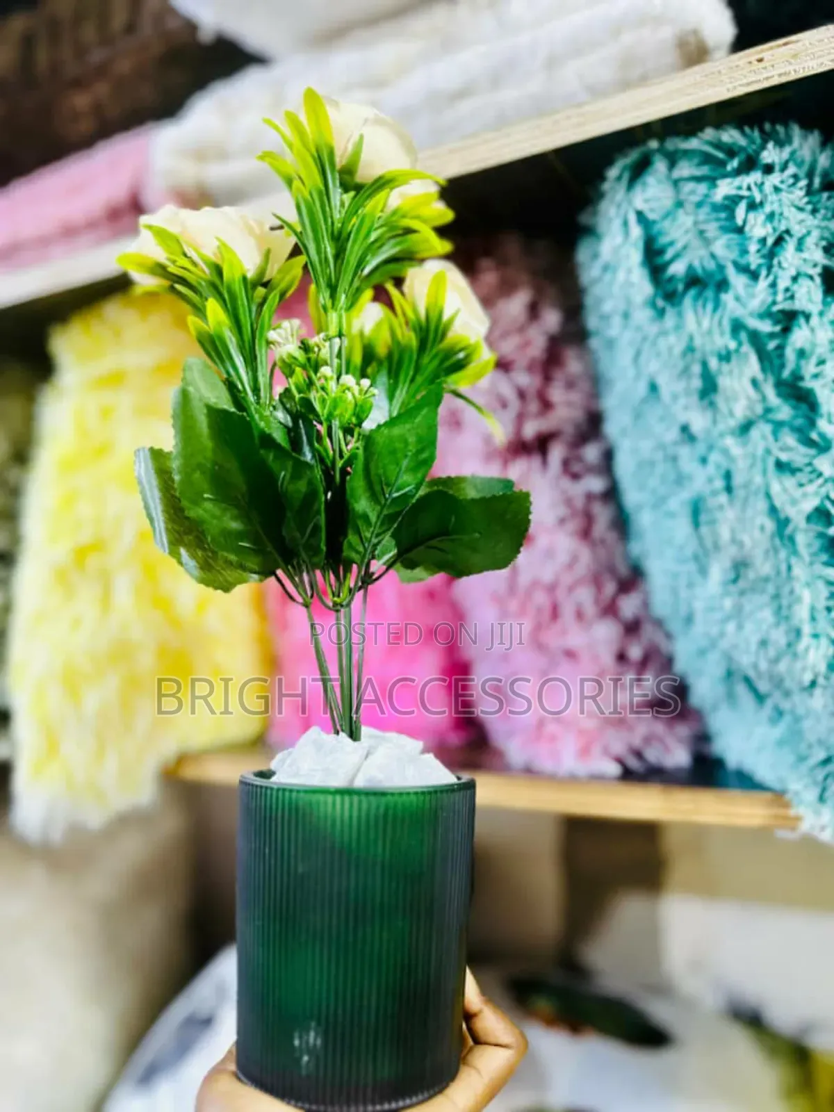 Maua Artificial/ Artificial Flowers