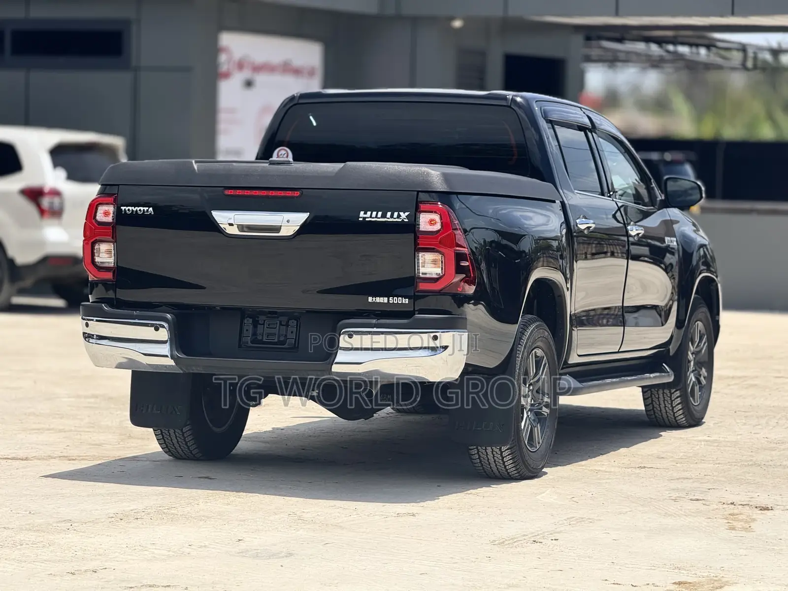 Toyota Hilux 2022 Black