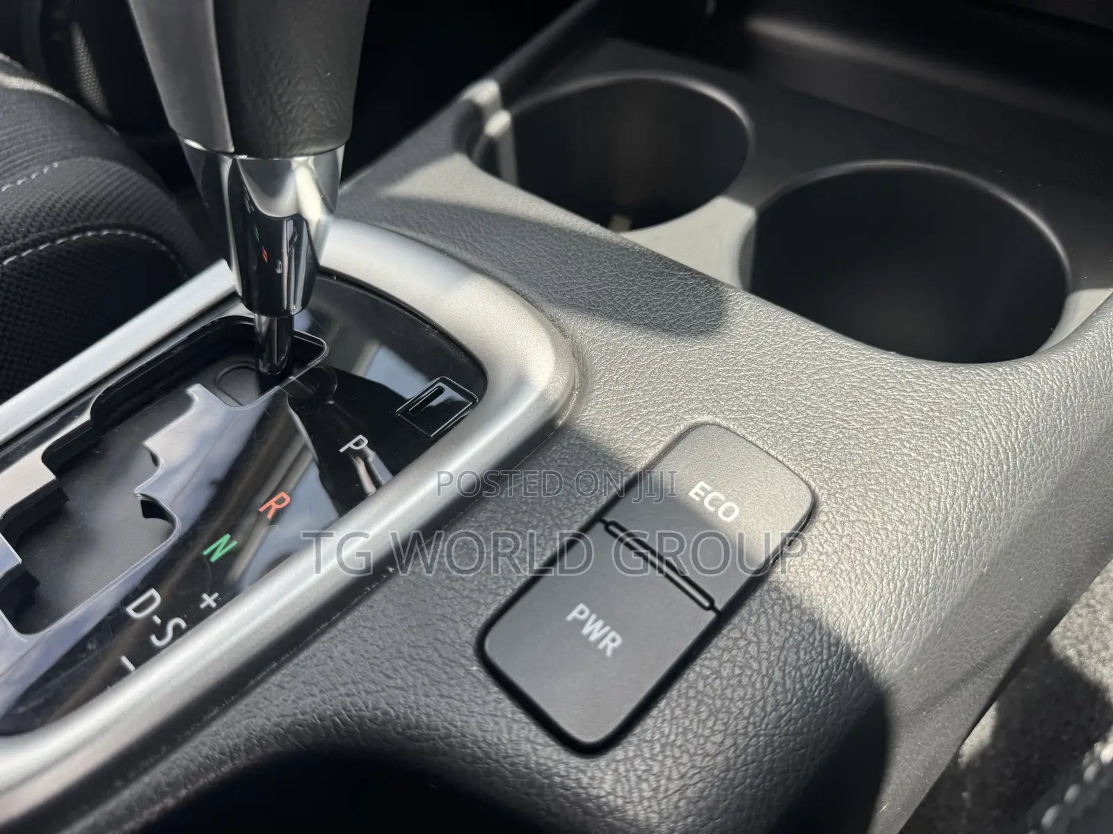 Toyota Hilux 2022 Black