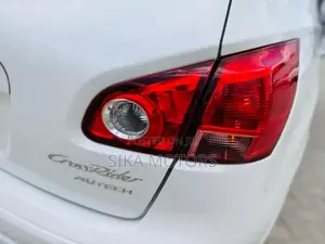 Nissan Dualis 2010 White