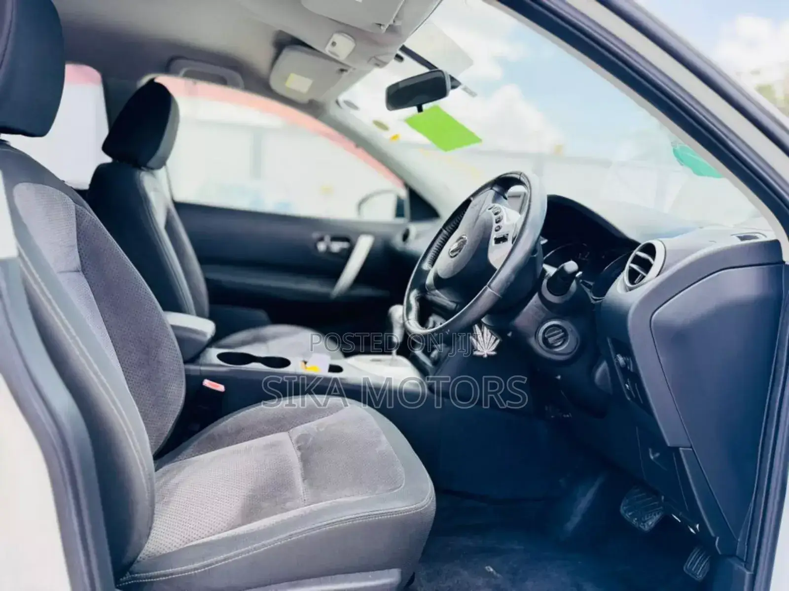 Nissan Dualis 2010 White