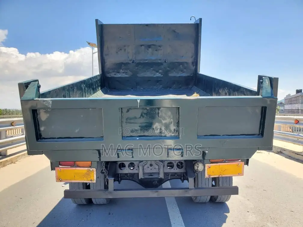 Fuso Fighter Dump Truck