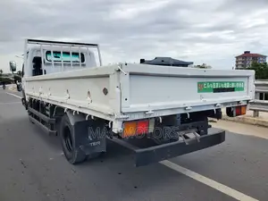 Mitsubishi Canter Longbase