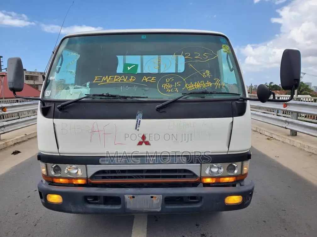 Mitsubishi Canter Longbase