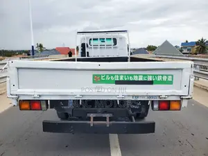 Mitsubishi Canter Longbase