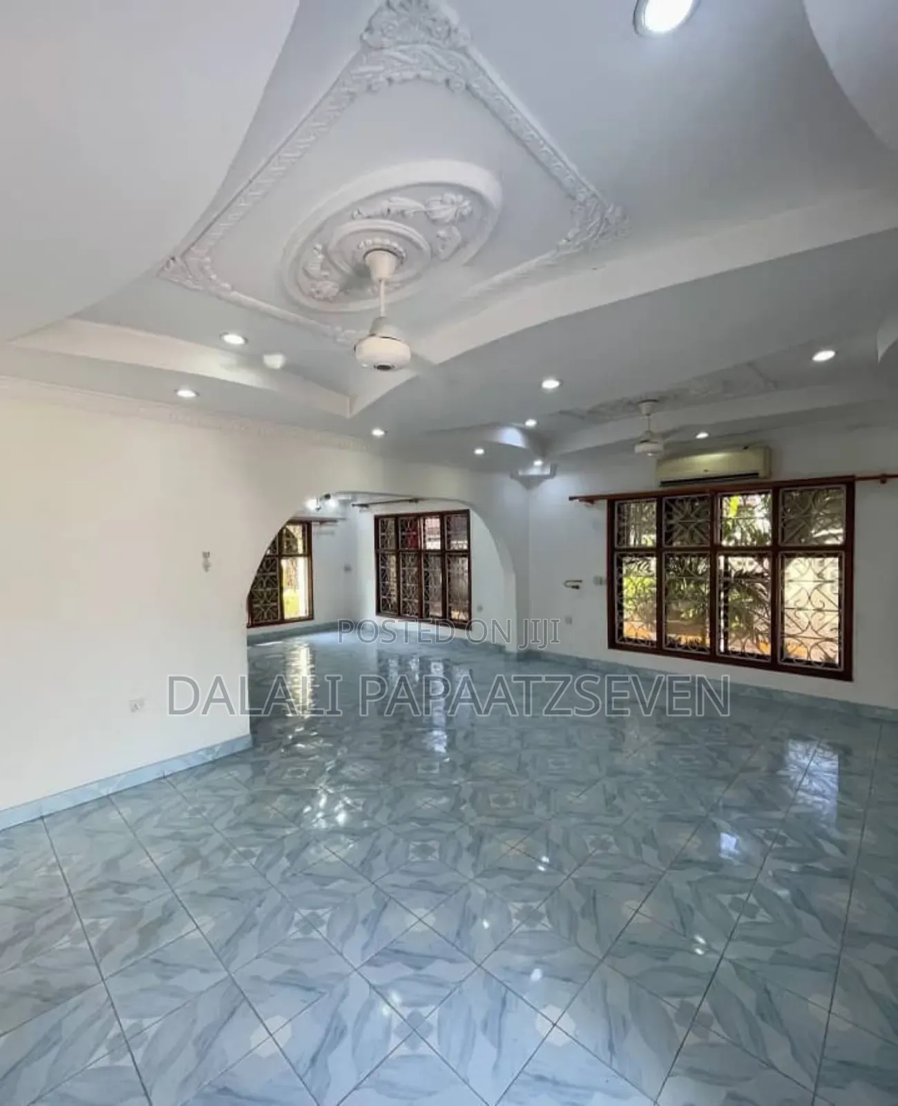 5bdrm House in Dalalipapaatzseven, Mbezi Beach for rent