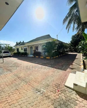 5bdrm House in Dalalipapaatzseven, Mbezi Beach for rent