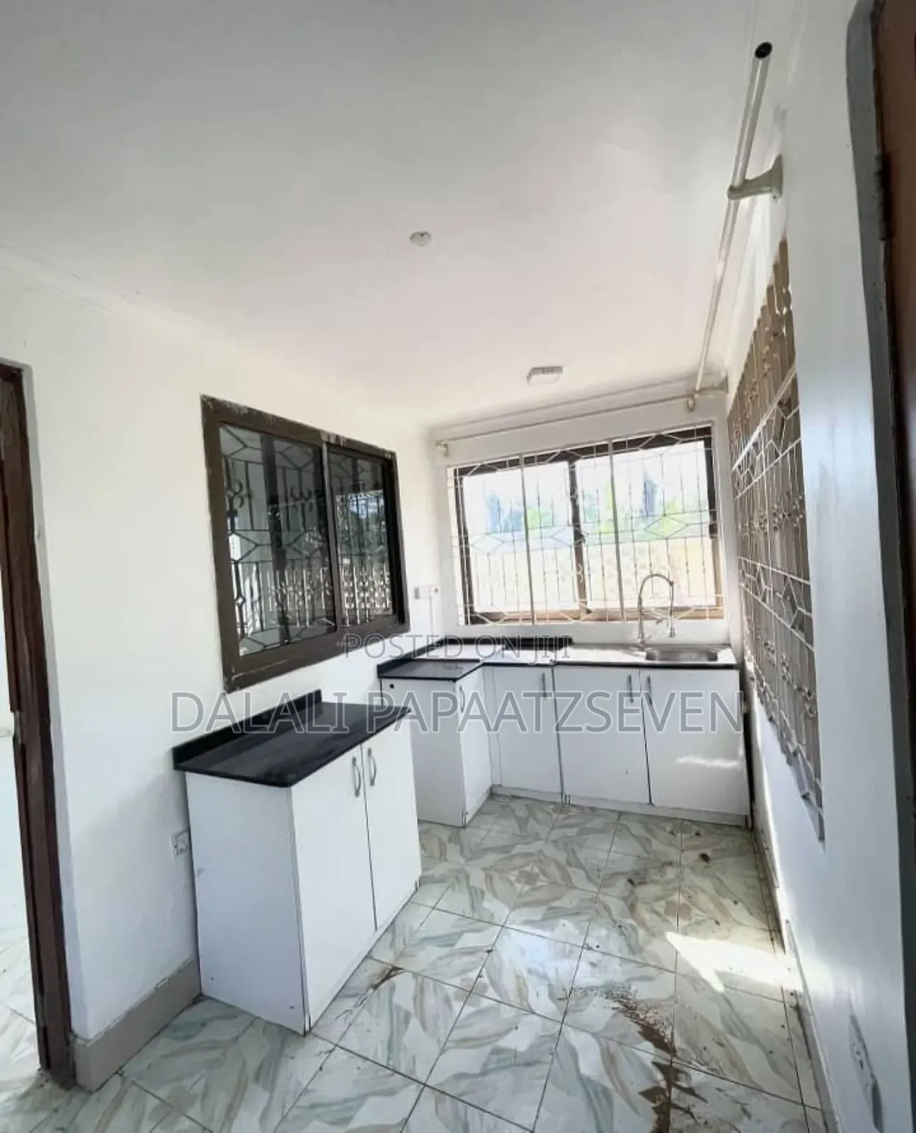 5bdrm House in Dalalipapaatzseven, Mbezi Beach for rent