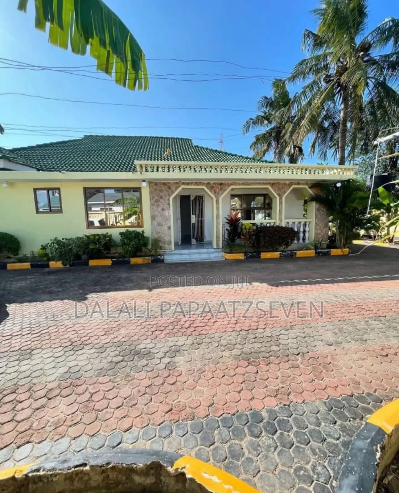 5bdrm House in Dalalipapaatzseven, Mbezi Beach for rent