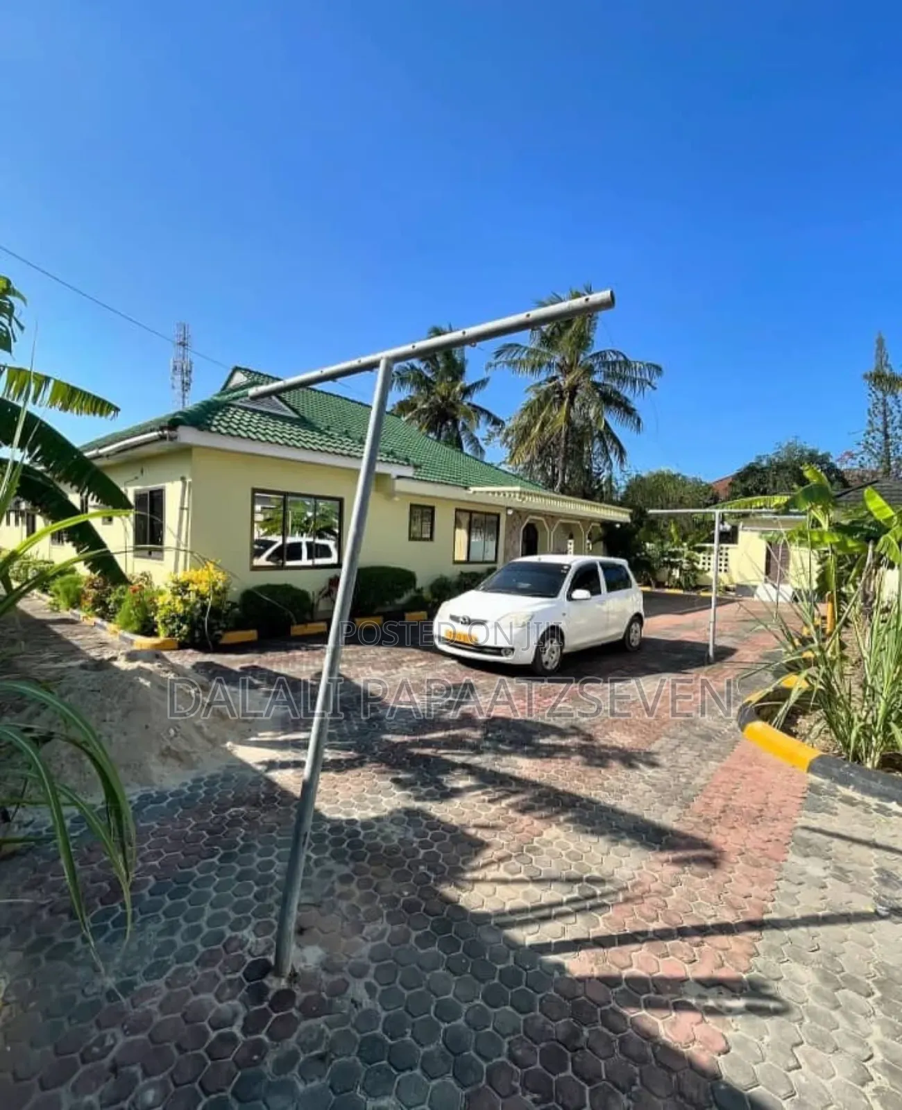 5bdrm House in Dalalipapaatzseven, Mbezi Beach for rent
