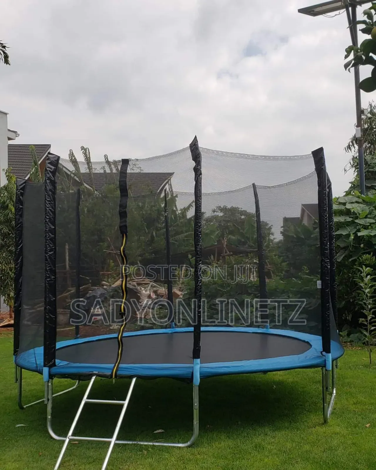 Trampoline 12ft
