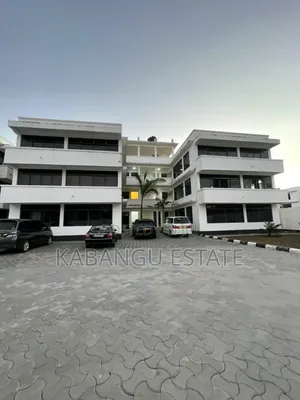 3bdrm Apartment in Oysterbay for rent