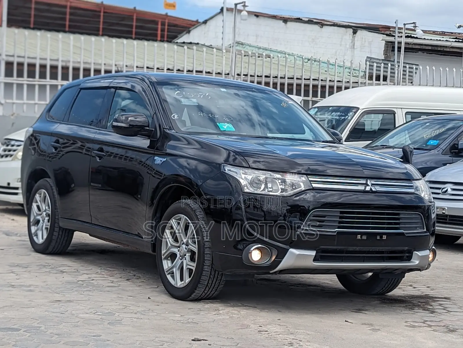 Mitsubishi Outlander 2014 Black